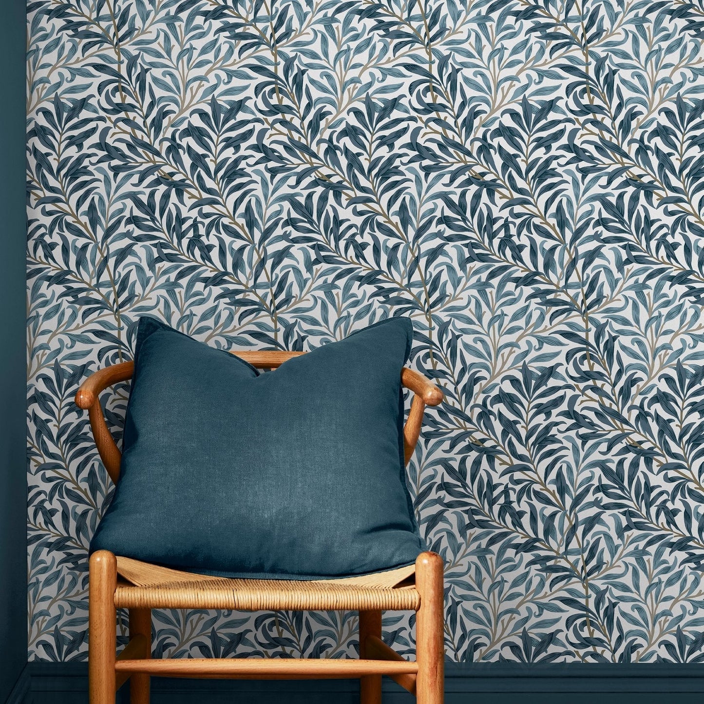 Willow Bough Wallpaper - White & Blue - William Morris AH