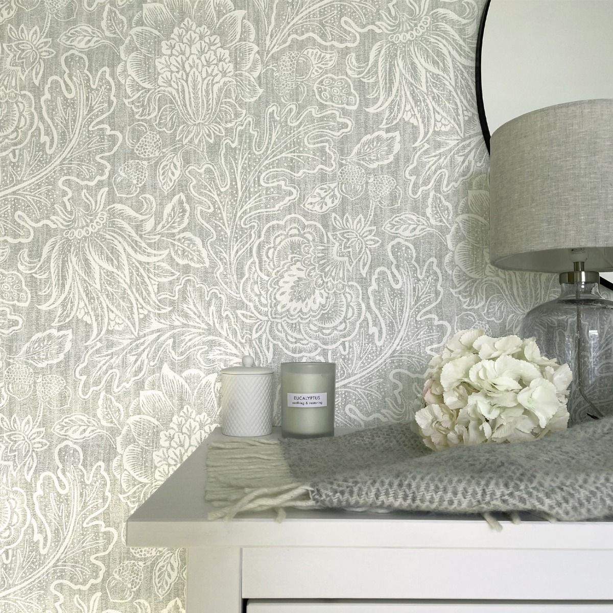 Giovanna Floral Trail Wallpaper - Grey - Belgravia