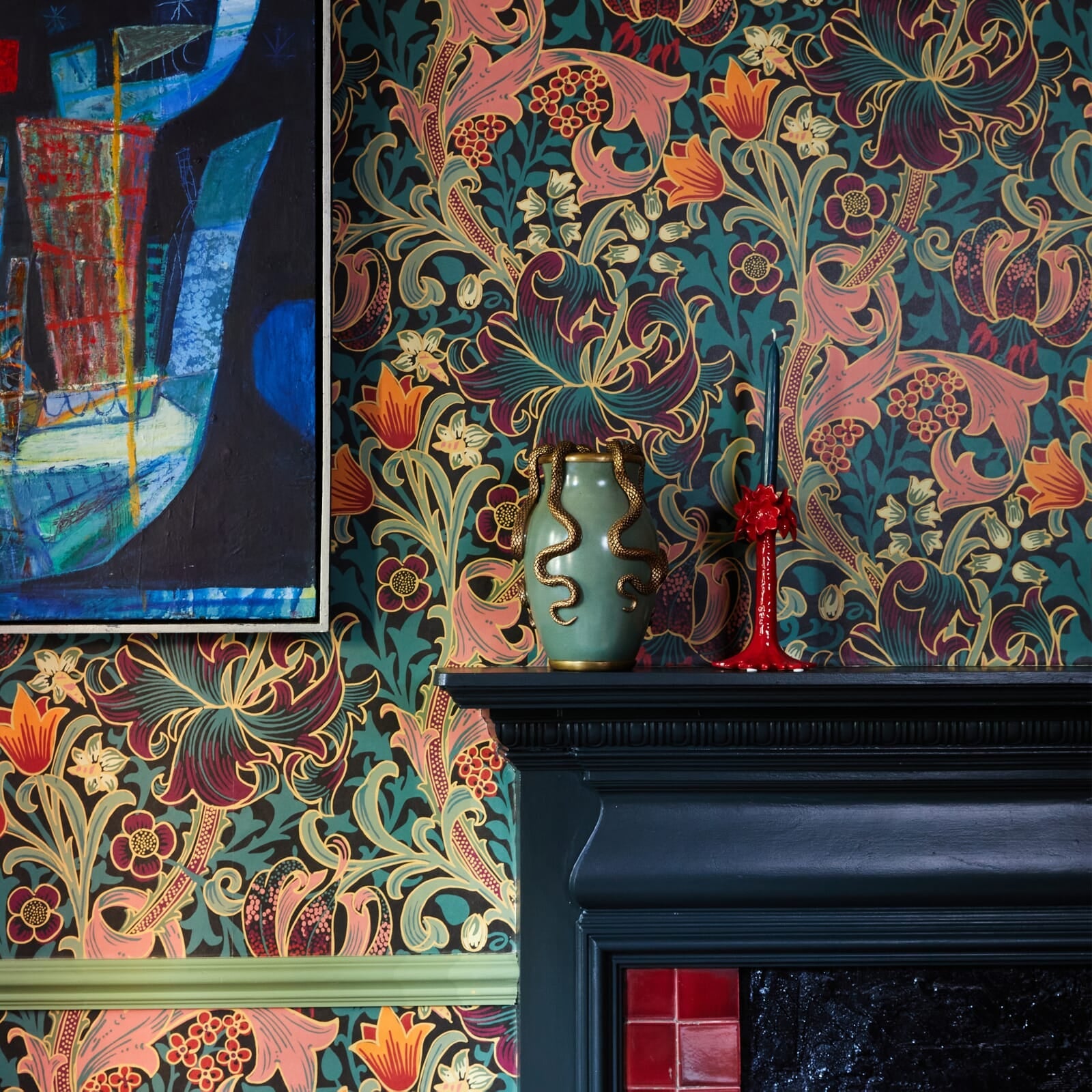 Golden Lily Wallpaper - Apatite - House of Hackney