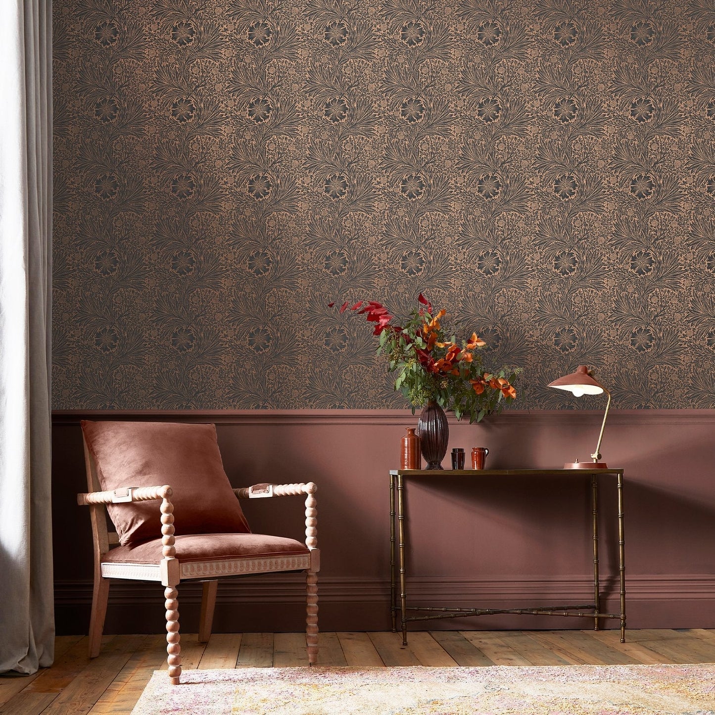 Marigold Fibrous Wallpaper - Charcoal - William Morris AH