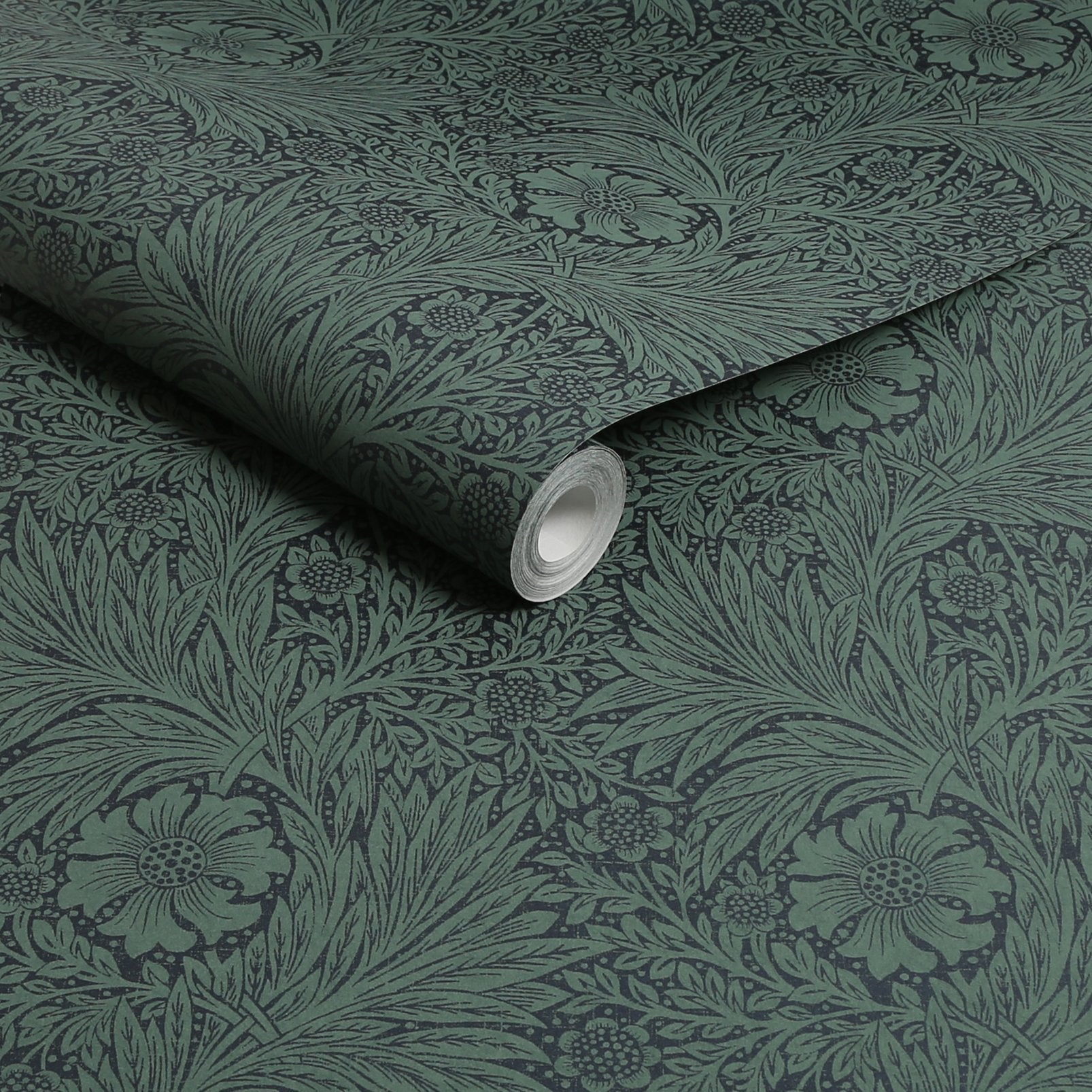 Marigold Fibrous Wallpaper - Green - William Morris AH